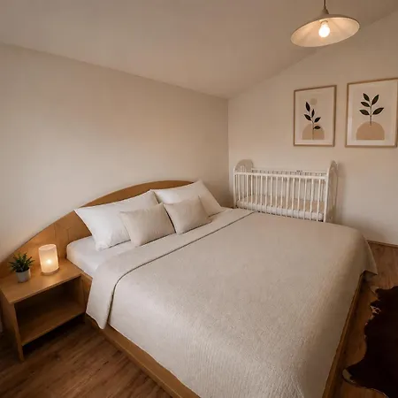Vakantiehuis Sofia - Dovolenkovy Dom Pre 8 Osob *